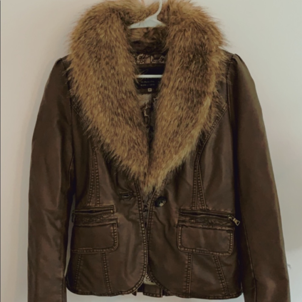 Guess LEATHER&FUR jacket! NEVER WORN!!